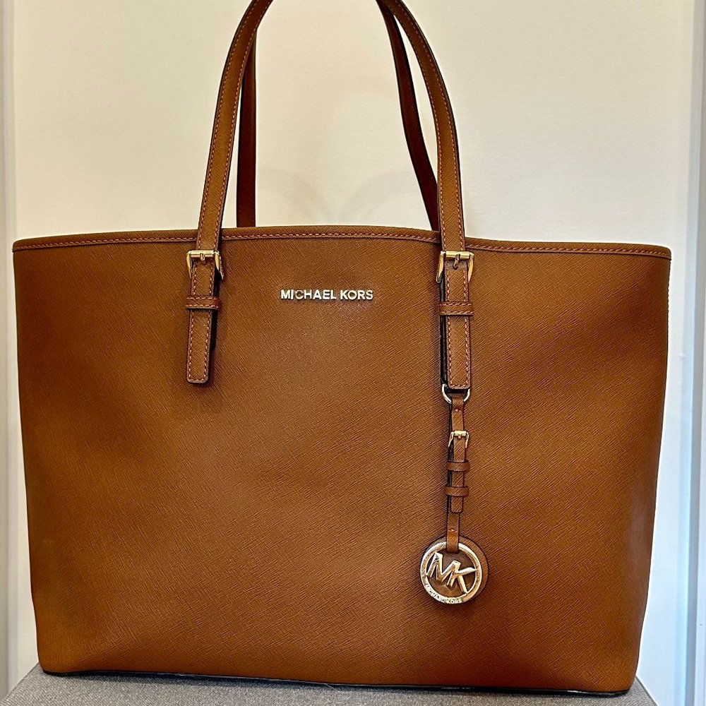 Michael Kors Jet Set Travel Saffiano Laptop Tote
